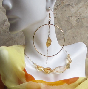 necklace and earring pair by Vicky